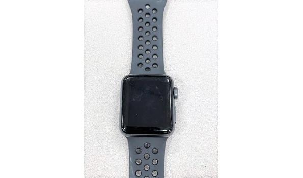 smartwatch APPLE, Iwatch series3, werking niet gekend, mogelijks Icloud locked